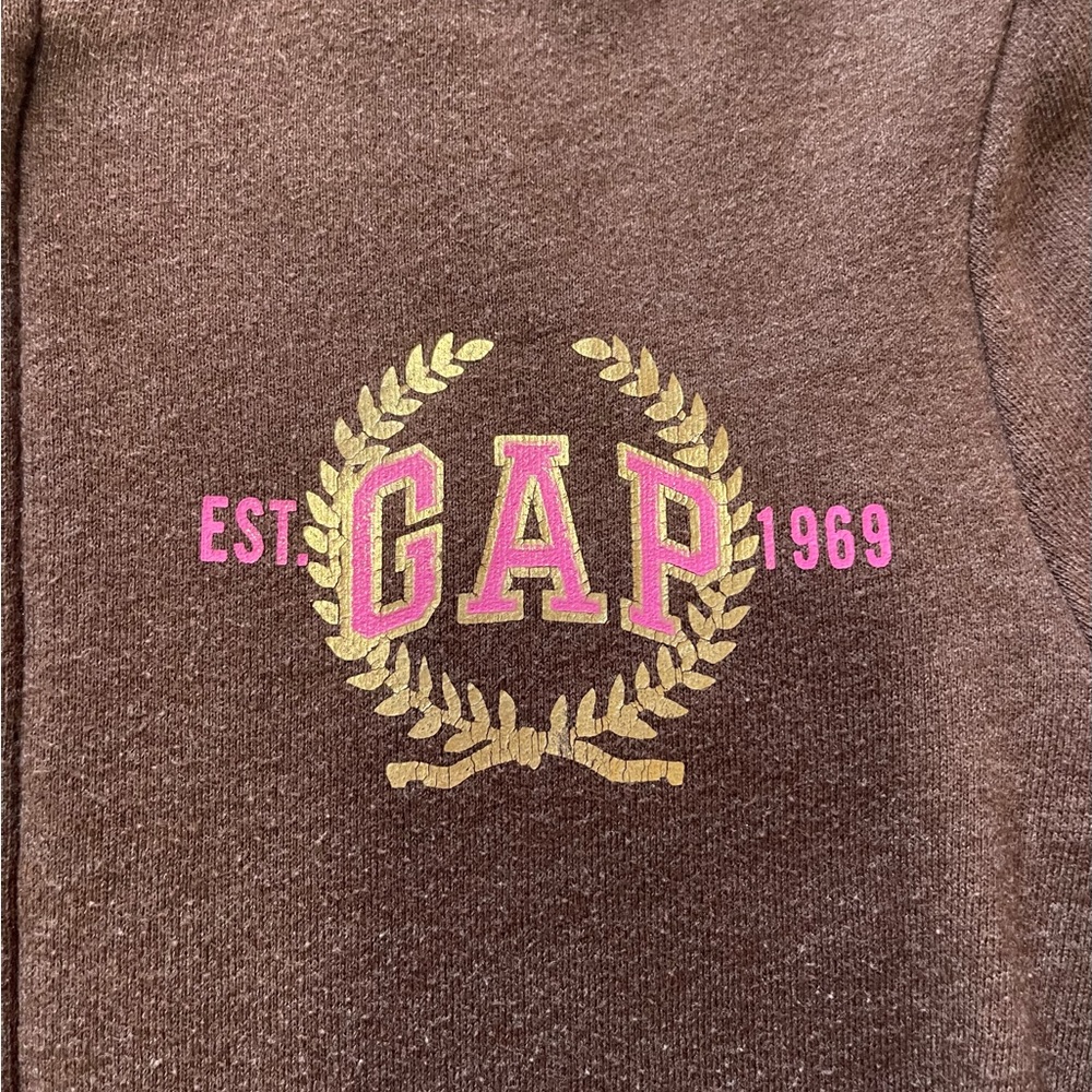 GAP Sweatshirt